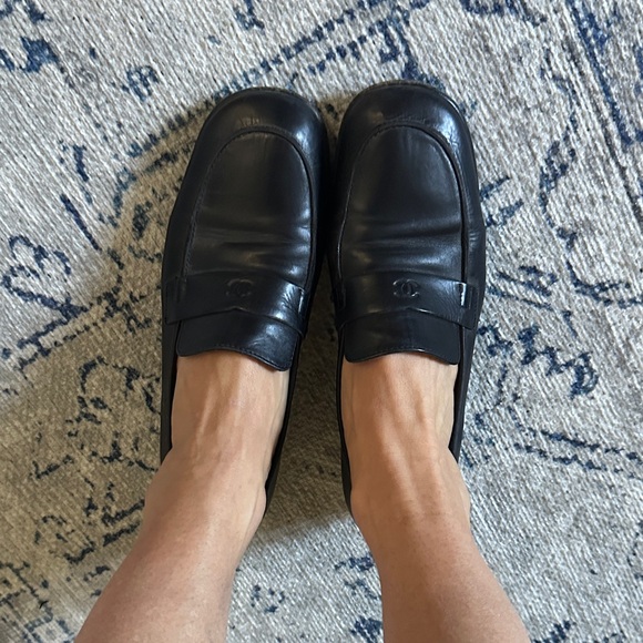 Chanel black CC loafers size 36 - Picture 3 of 11